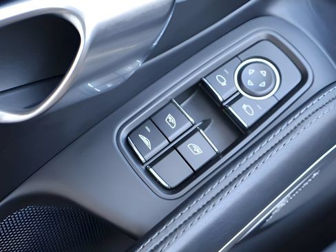 Used 2019 Porsche 911 Turbo S AWD/4WD image 11