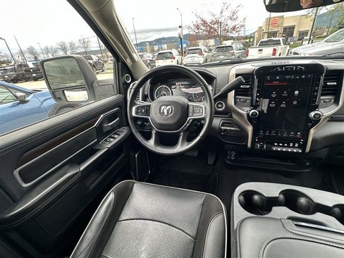 Used 2023 RAM 3500 Laramie AWD/4WD image 5