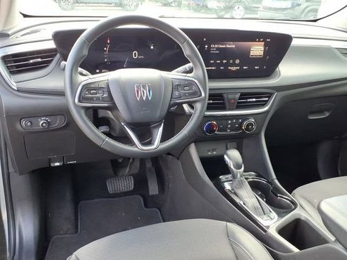 Used 2025 Buick Encore GX Preferred AWD/4WD image 13