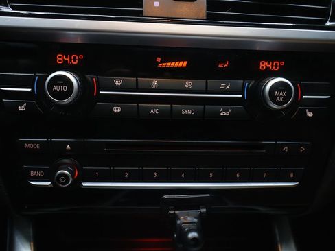 Used 2018 BMW X4 M40i image 24