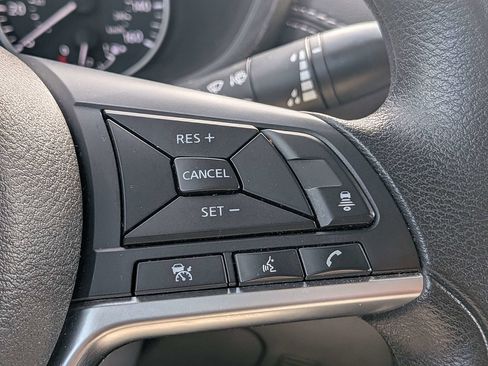 Used 2024 Nissan Sentra SV FWD image 23