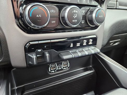 Used 2020 RAM 1500 Sport w/ Level 2 Equipment Goup w/2_L image 26