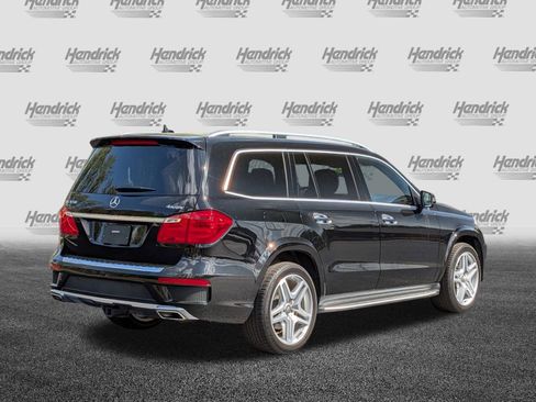 Used 2016 Mercedes-Benz GL 550 4MATIC image 10