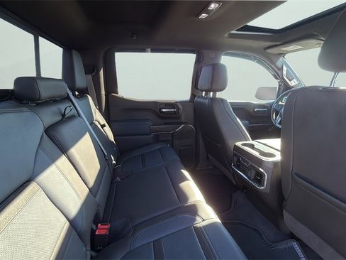 Used 2021 GMC Sierra 1500 Denali w/ Denali Ultimate Package image 18