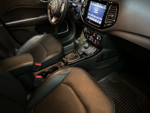 Certified 2021 Jeep Compass Limited image 15
