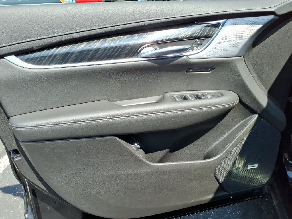 Used 2024 Cadillac XT6 Premium Luxury w/ LPO, Floor Liner Package AWD/4WD image 14