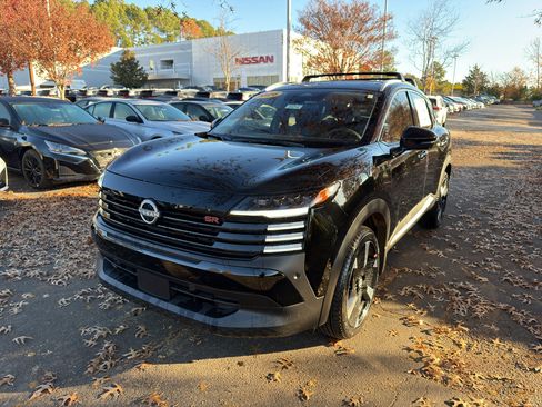 New 2026 Nissan Kicks SR w/ Cold Weather Package image 3