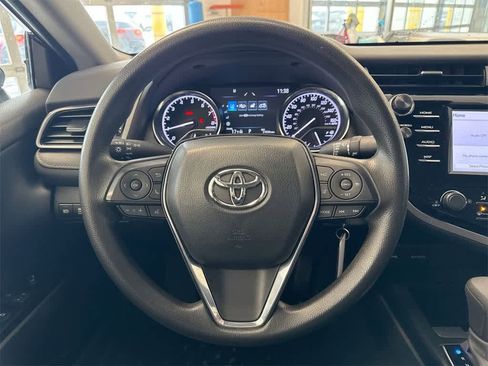 Used 2020 Toyota Camry LE image 22