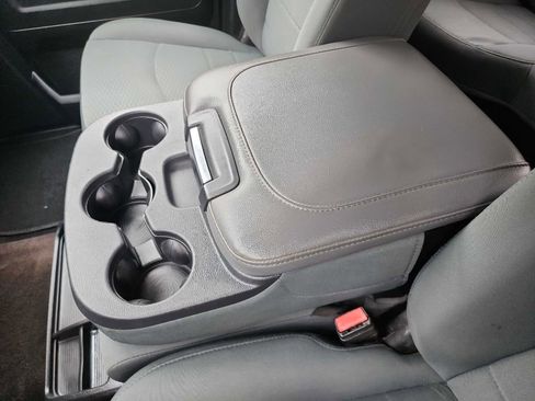 Used 2014 RAM 2500 Tradesman w/ Chrome Appearance Group AWD/4WD image 25