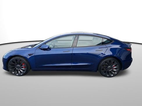 Used 2023 Tesla Model 3 Performance image 2