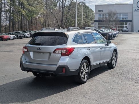 Used 2019 Subaru Outback 2.5i Limited image 5