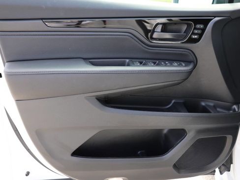 Used 2026 Honda Odyssey Touring image 12