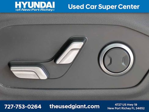 Used 2025 Hyundai Santa Fe SEL image 25