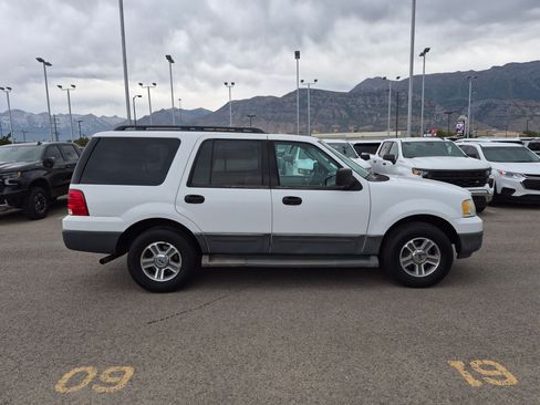 Used 2006 Ford Expedition XLS AWD/4WD image 2