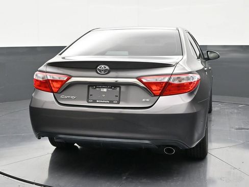 Used 2016 Toyota Camry SE FWD image 4
