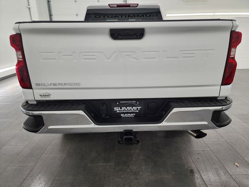 Used 2024 Chevrolet Silverado 2500 LT image 27