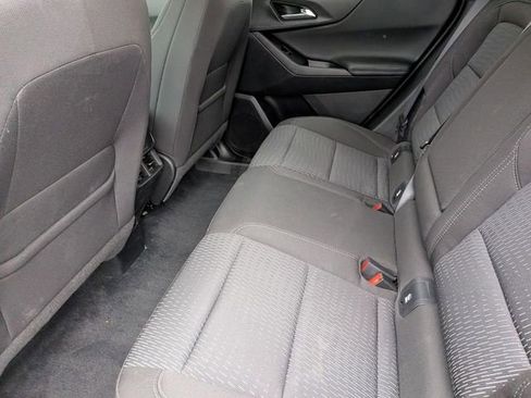 Used 2025 Chevrolet Equinox LT FWD image 24