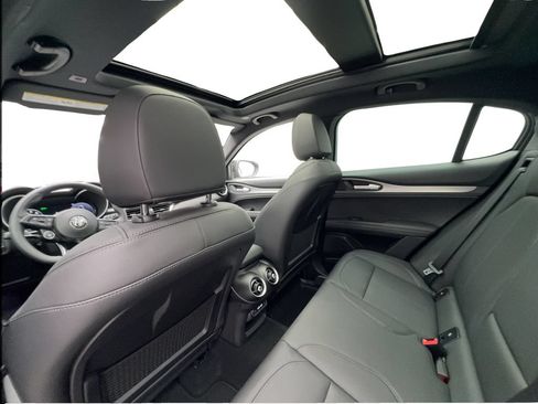 New 2026 Alfa Romeo Stelvio Sprint AWD/4WD image 25
