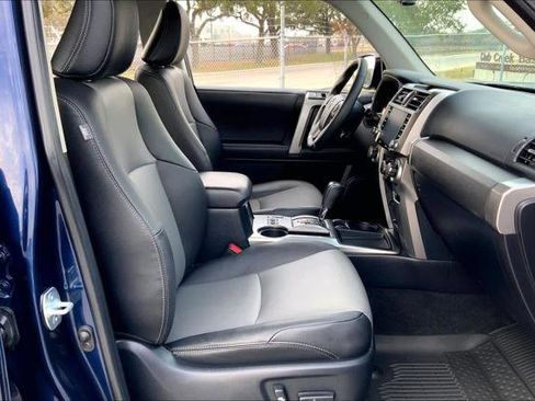 Certified 2021 Toyota 4Runner SR5 Premium image 8