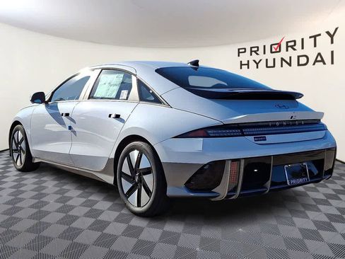 New 2025 Hyundai Ioniq 6 SE image 6