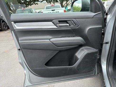 Used 2025 GMC Terrain Elevation image 19