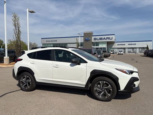 Used 2026 Subaru Crosstrek 2.0i Premium image 1