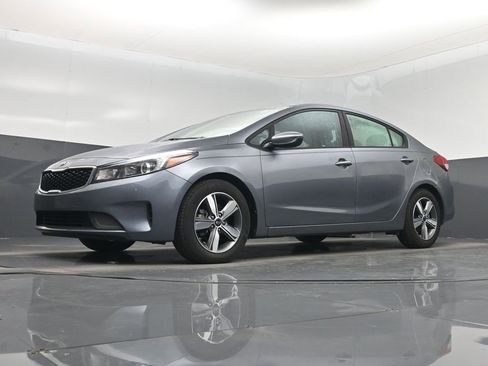 Used 2018 Kia Forte S image 48
