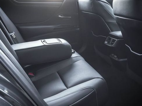 Certified 2022 Lexus ES 350 w/ Premium Package FWD image 24