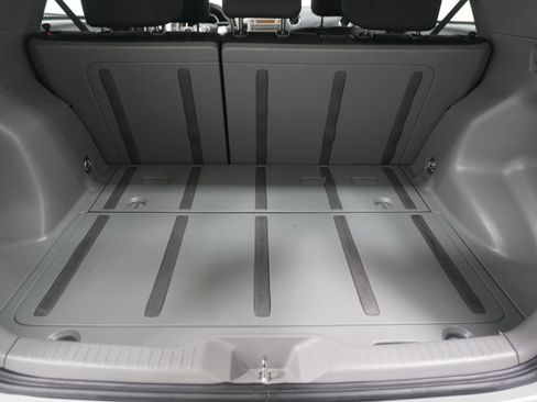 Used 2012 Toyota Matrix S image 20