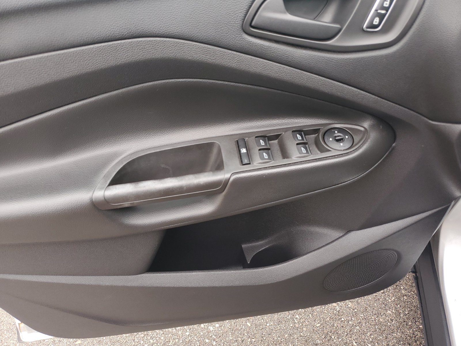 Used 2014 Ford Escape S FWD image 19