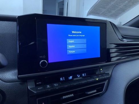 Certified 2025 Toyota Camry SE image 29