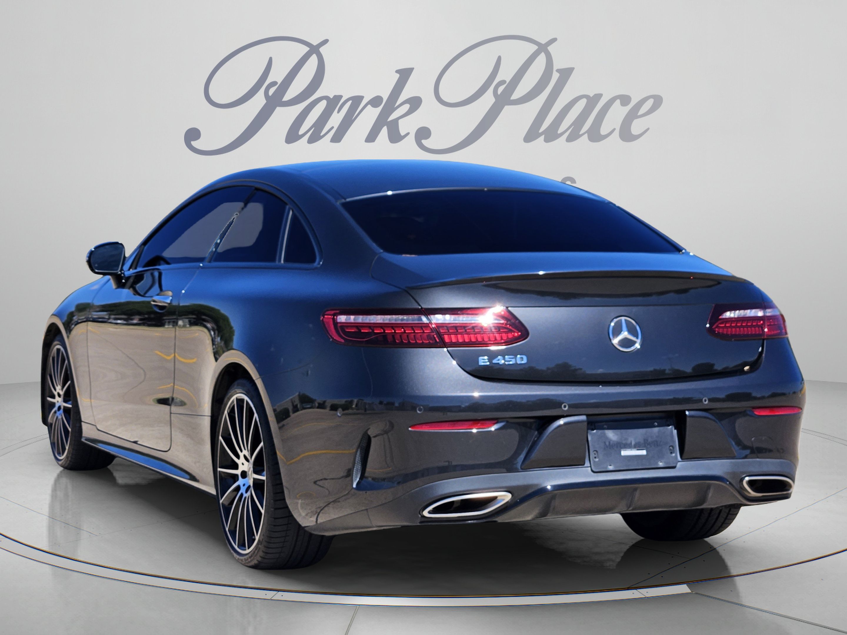 Used 2022 Mercedes-Benz E 450 Coupe image 3
