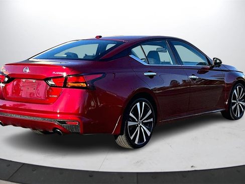 Used 2020 Nissan Altima 2.0 Platinum image 8