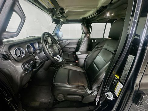 Used 2022 Jeep Wrangler Sahara image 13
