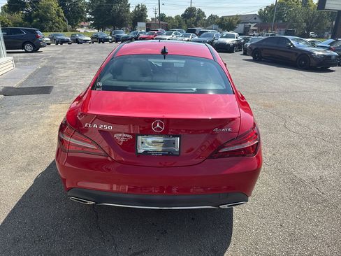 Used 2019 Mercedes-Benz CLA 250 4MATIC w/ Premium Package image 9