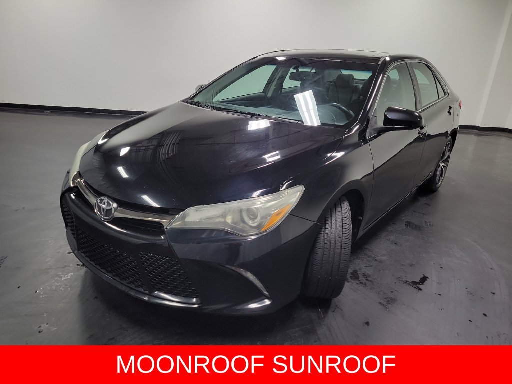 Used 2016 Toyota Camry XSE w/ Moonroof Package FWD image 4
