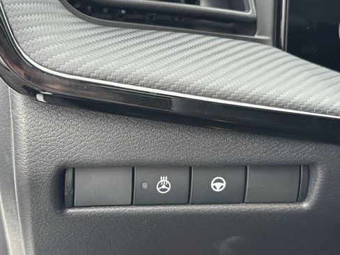 New 2026 Nissan Kicks SR w/ SR Premium Package AWD/4WD image 9