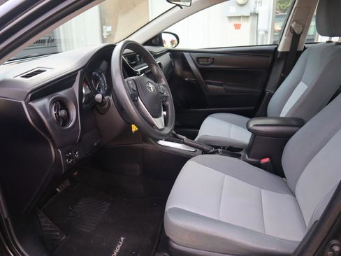 Used 2017 Toyota Corolla L FWD image 43