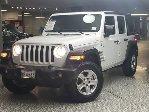 Used 2020 Jeep Wrangler Unlimited Sport S image 32