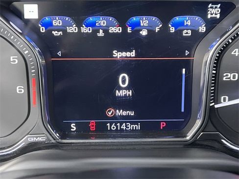 Used 2023 GMC Sierra 3500 Denali image 12