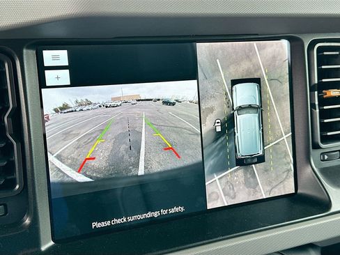 Used 2022 Ford Bronco Badlands image 19