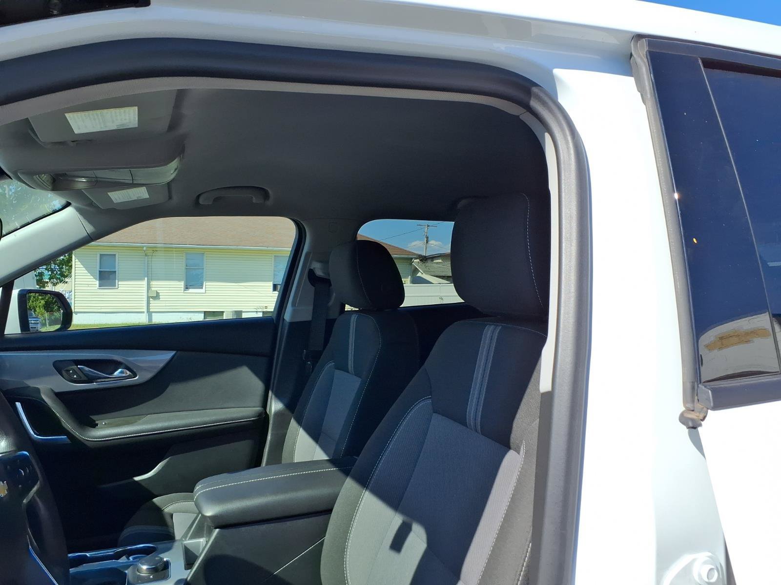 Used 2025 Chevrolet Blazer LT FWD image 21