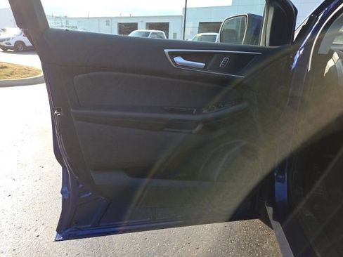 Used 2015 Ford Edge SEL w/ Equipment Group 201A AWD/4WD image 10