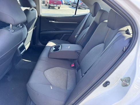 Used 2019 Toyota Camry LE w/ Carpet Mat Package FWD image 27