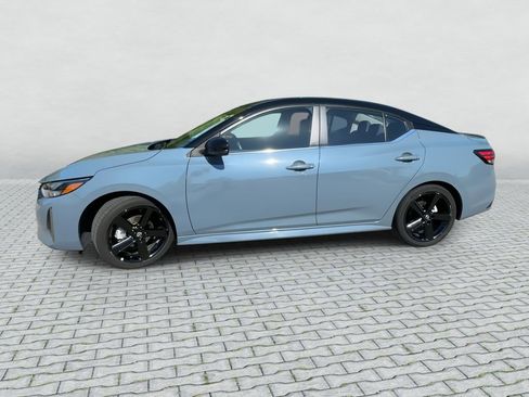 Used 2024 Nissan Sentra SR w/ SR Premium Package FWD image 4