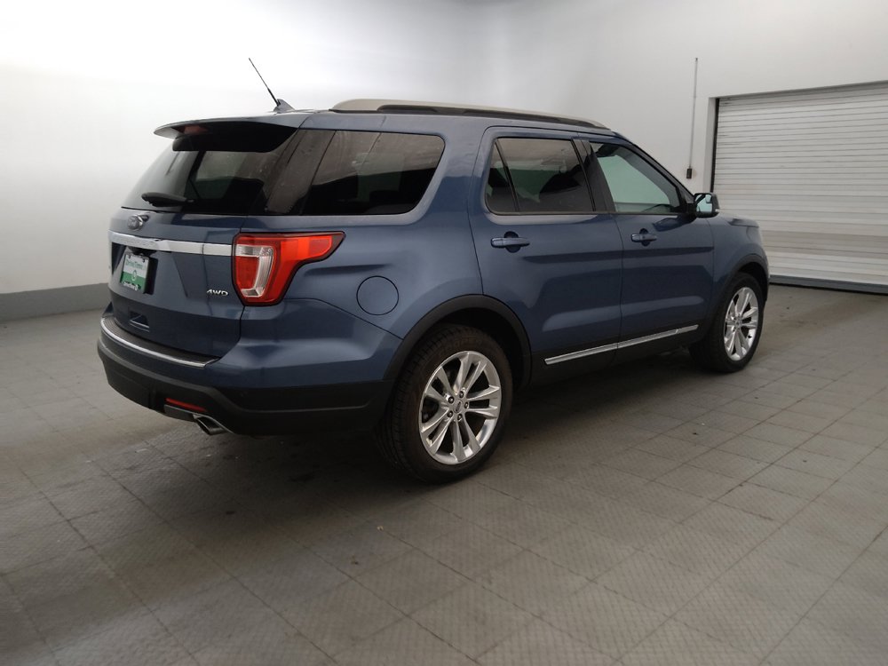 Used 2018 Ford Explorer XLT w/ Equipment Group 201A AWD/4WD image 10