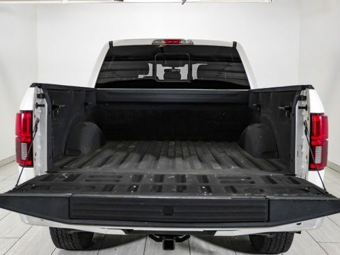 Used 2019 Ford F150 Lariat image 46