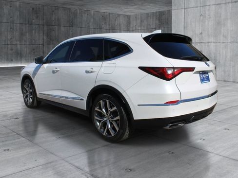 Used 2024 Acura MDX w/ Technology Package FWD image 6