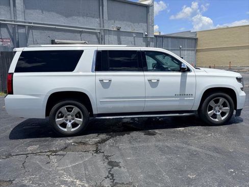 Used 2017 Chevrolet Suburban Premier RWD image 8