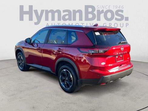 Certified 2026 Nissan Rogue SV w/ SV Premium Package image 6